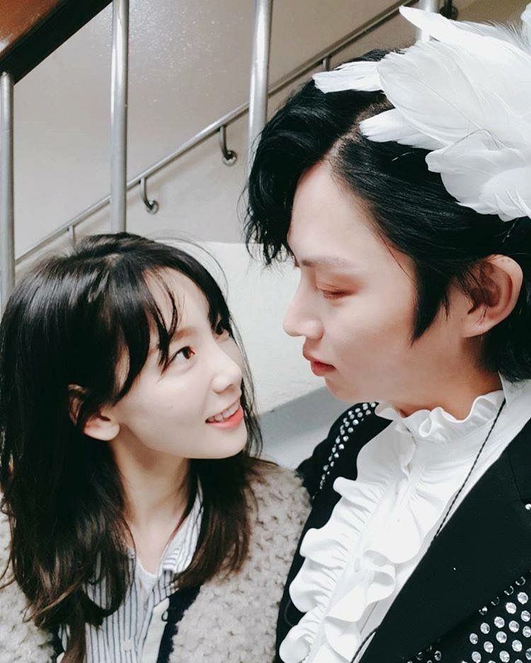 Punya Banyak Teman Cewek, 10 Artis Manis yang Akrab dengan Kim Heechul