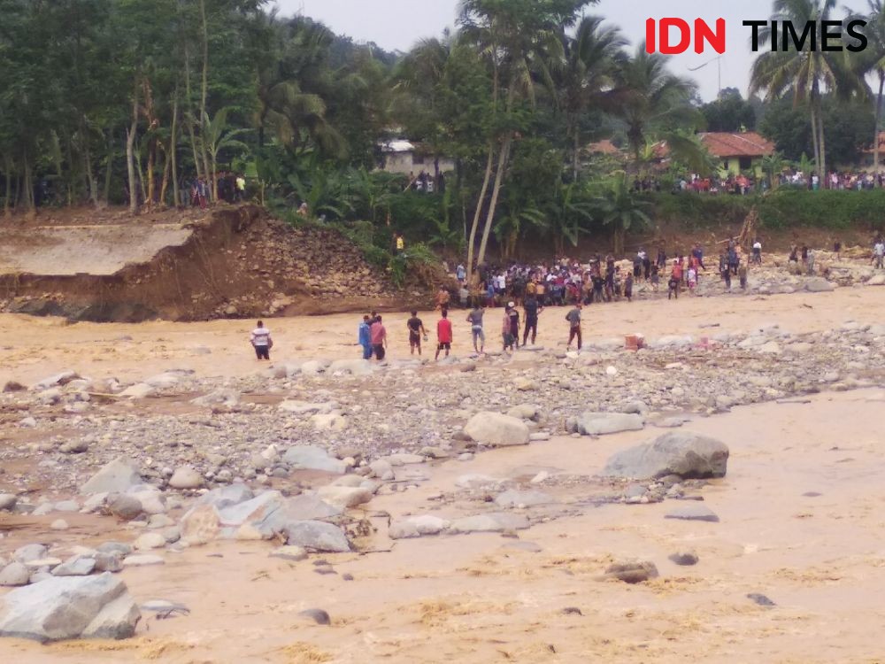 Banjir Longsor Landa Puluhan Kecamatan, Lebak Tanggap Darurat Bencana