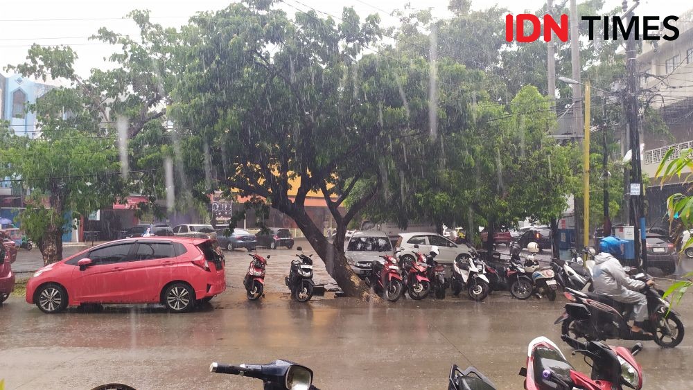 BMKG Tepis Hoaks Anomali Hujan Deras saat Bulan Purnama