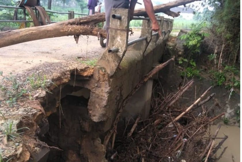 Banjir Bandang, Jembatan Penghubung Desa di Lamongan Terputus