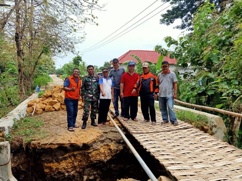 Banjir Bandang, Jembatan Penghubung Desa di Lamongan Terputus