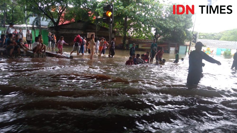 Bocah Hanyut Terseret Arus Sungai Kembali Terjadi di Bandung!