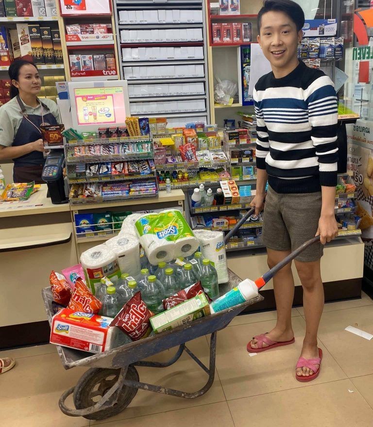 Cara Kocak Belanja Tanpa Kantong Plastik, Mau Ikut-ikutan?