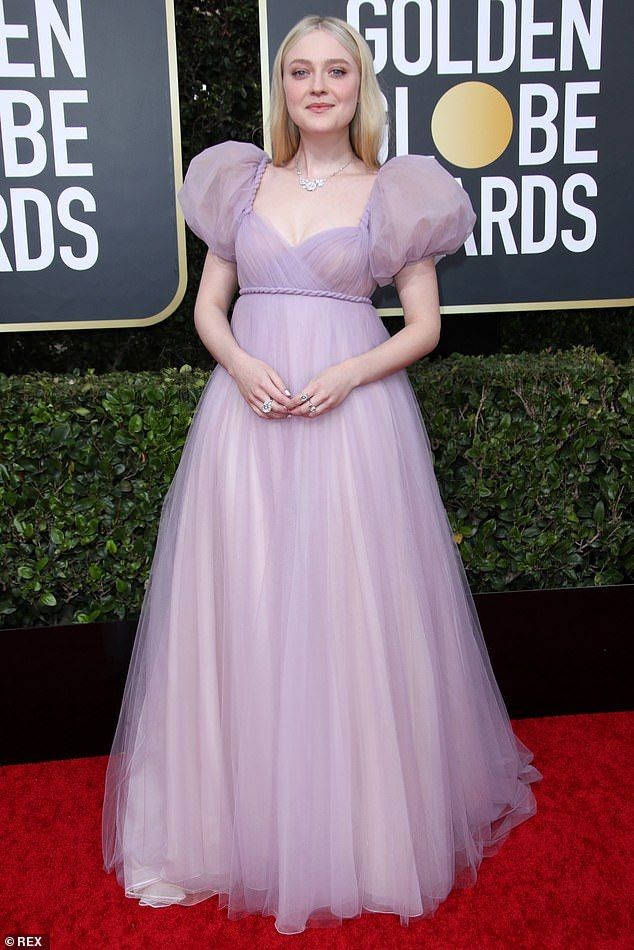 10 Gaun Artis di Golden Globe 2020, Siapa yang Paling Stylish?