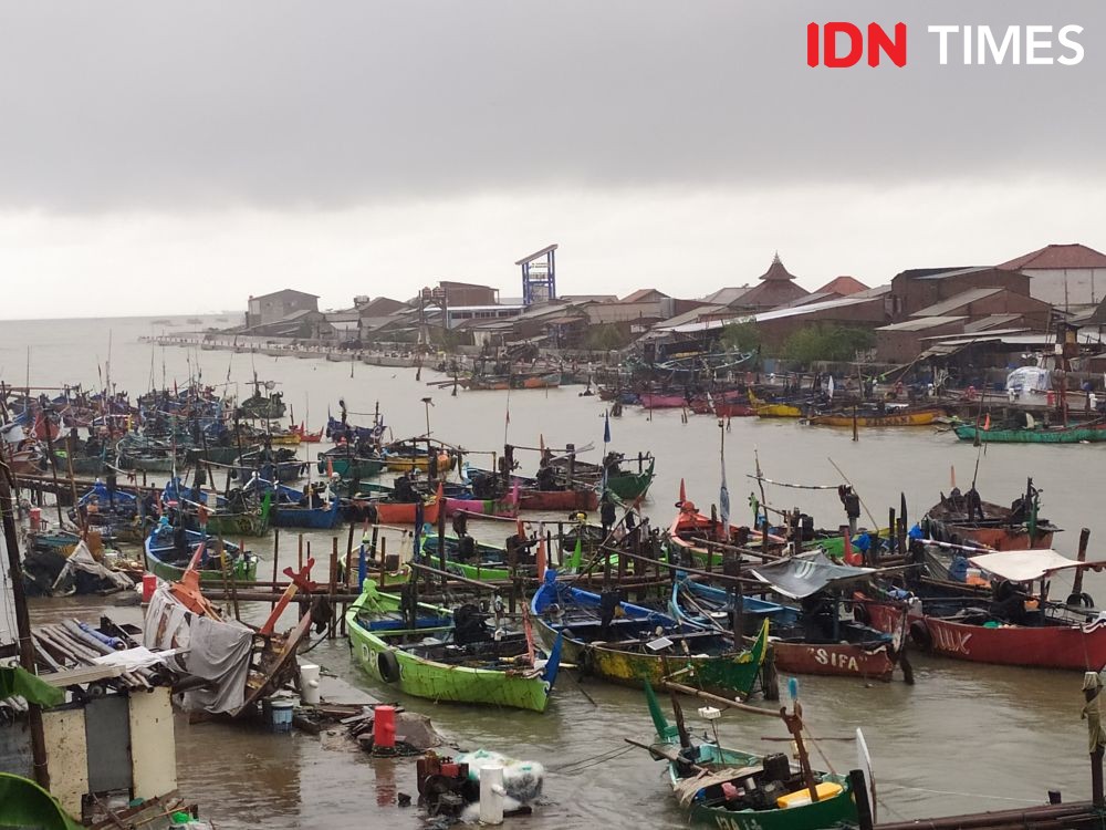Gelombang 2 Meter di Selat Makassar, Nelayan Diimbau Tunda Melaut