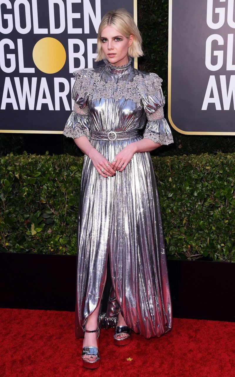 10 Gaun Artis di Golden Globe 2020, Siapa yang Paling Stylish?