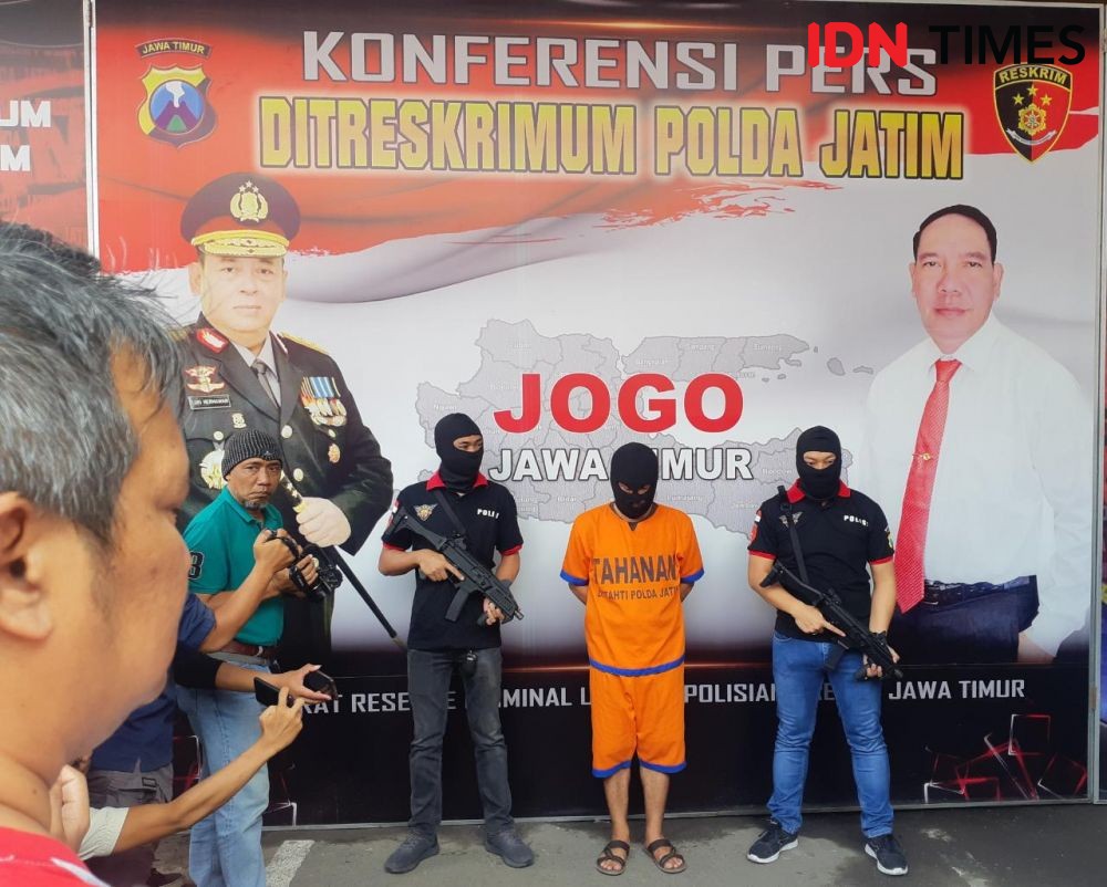 Polda Jatim Bekuk Pengedar Dolar Palsu Senilai USD 1.000 di Surabaya 