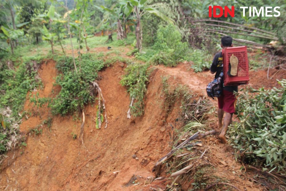 Tanah Amblas yang Terus Muncul Ancam 21 KK di Panggang Gunungkidul