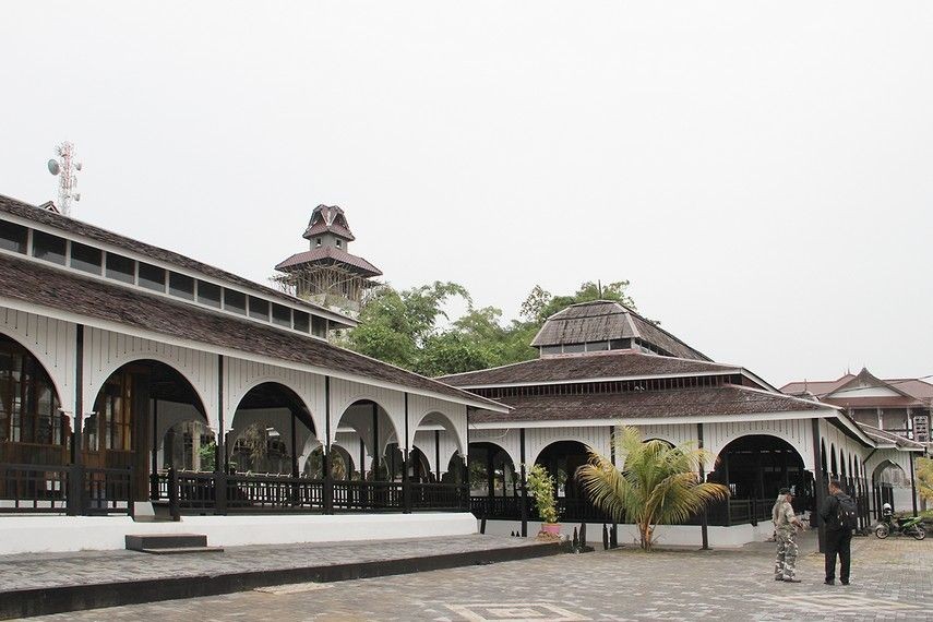 Kesultanan Kukar tentang Sejarah Masuknya Islam ke Kalimantan  