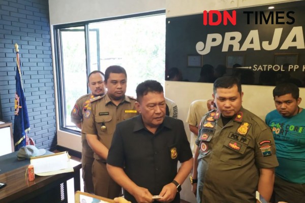 Video Buang Sampah di Sungai Musi Palembang Viral, Dua Oknum Diciduk