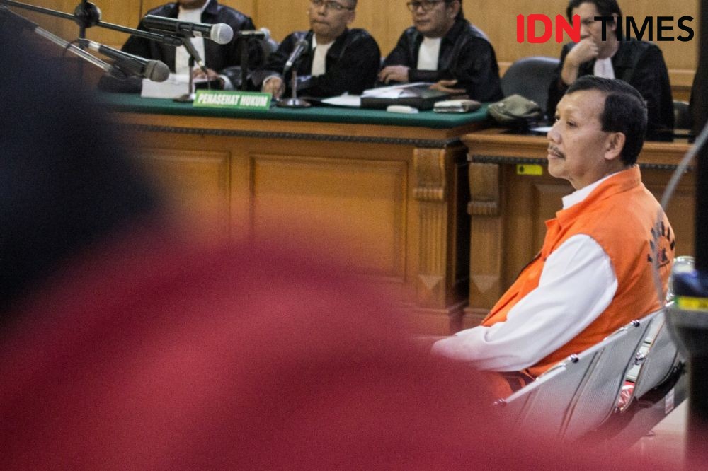 Kasus Meikarta, Eks Sekda Jabar Iwa Karniwa Jalani Sidang Perdana