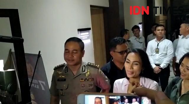 Diperiksa 11 Jam Soal MeMiles, Penyanyi Eka Deli Dicecar 59 Pertanyaan