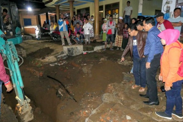 Pipa Bocor, Layanan Air Bersih di Kota Malang Terganggu