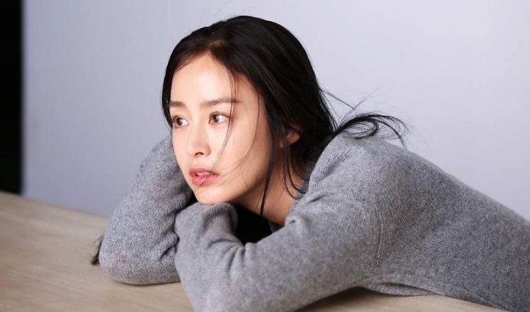 Jadi Ibu di Drama Baru, 10 Transformasi Kim Tae Hee Jelang Usia 40