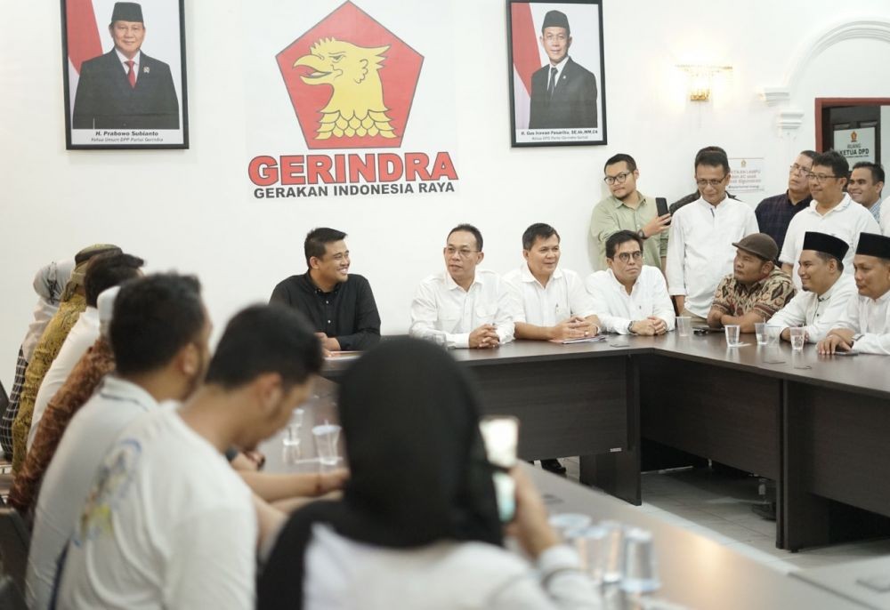 Diantar Ratusan Relawan, Bobby Nasution Resmi Mendaftar ke Gerindra