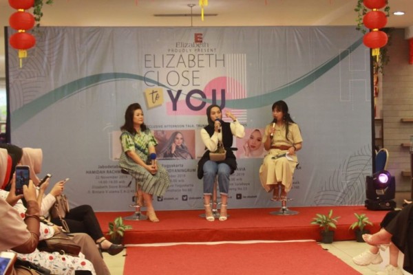 Roadshow Elizabeth Close to You Berakhir di Kota Bandung