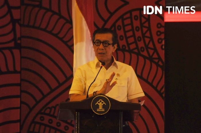 ICM: Yasonna Pilih Mundur sebagai Menteri atau Dimundurkan Presiden?