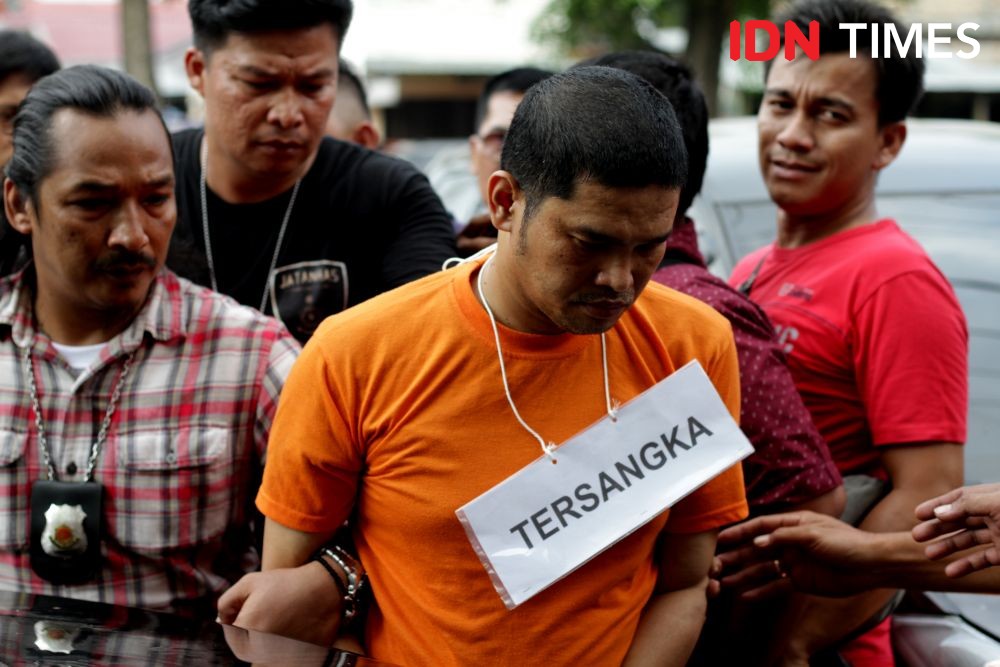 Sidang Pembunuhan Hakim Jamaluddin, Zuraida Cs Pakai Baju Hazmat