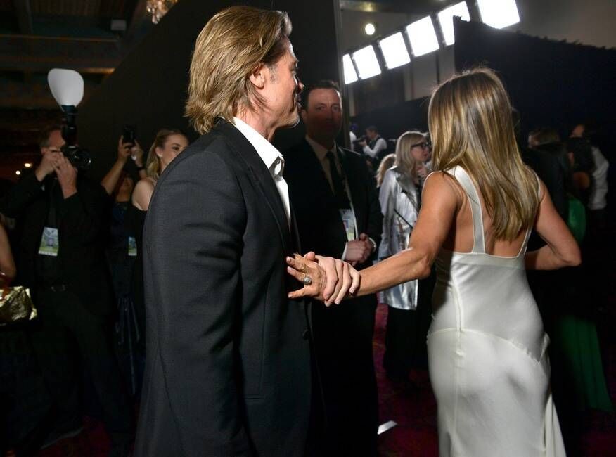 10 Momen Manis Reuni Brad Pitt dan Jennifer Aniston, Rujuk nih?