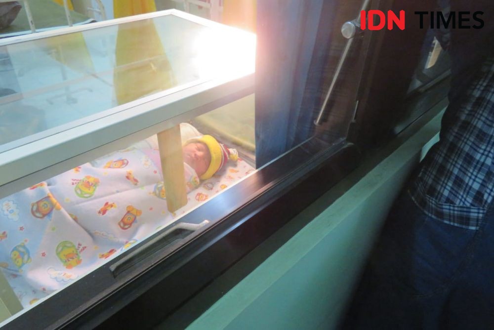 Bayi Baru Lahir Ditemukan Dalam Kardus Gegerkan Warga Ngemplak