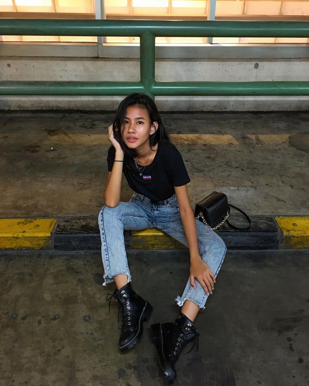 10 Potret Body Goals ala Shenina Cinnamon yang Tambah Dewasa