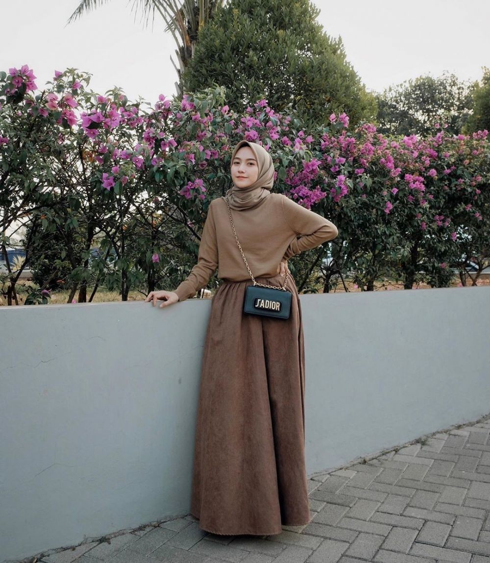 Curi Perhatian Gebetan dengan 10 Style Hijab Manis Ini, Pasti Terpana!