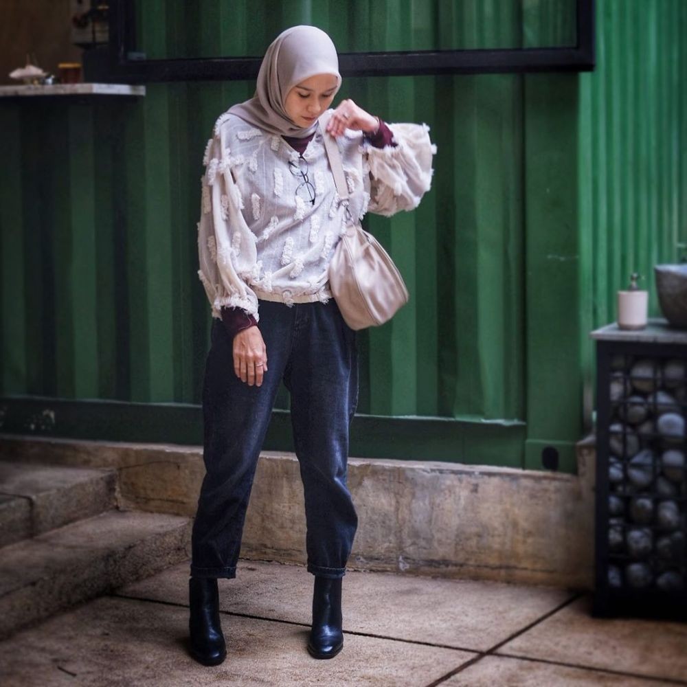 Curi Perhatian Gebetan dengan 10 Style Hijab Manis Ini, Pasti Terpana!