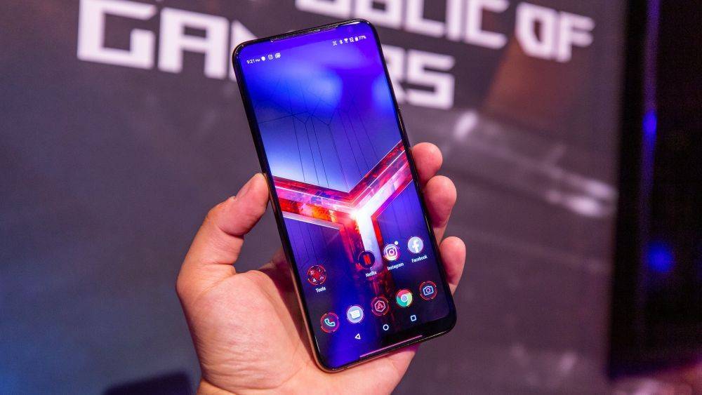 Ingin Jadi Pro Mobile Gamer? 7 Perangkat Ini Wajib Kamu Miliki!