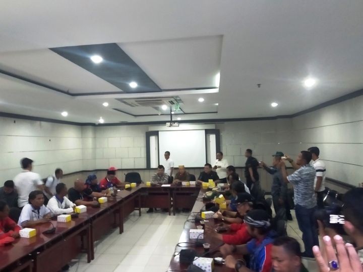 Tolak Omnibus Law, Buruh Banten Lakukan Aksi di Tangerang 