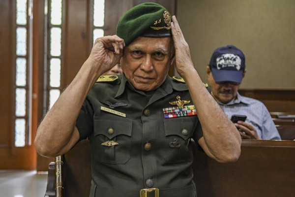 Kivlan Zen Ikuti Sidang Lanjutan dengan Seragam Militer