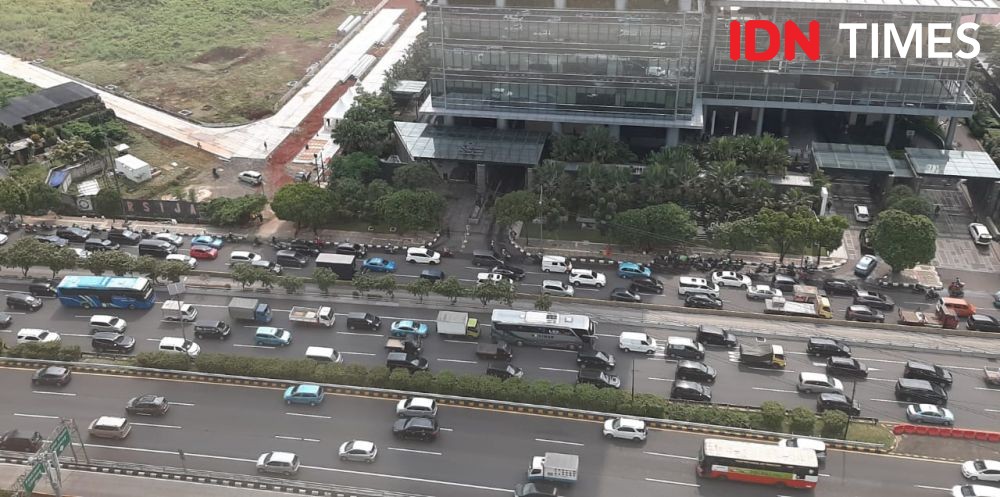 Tiga Biang Kerok Kemacetan di Makassar, Penjual Kendaraan Faktor Utama