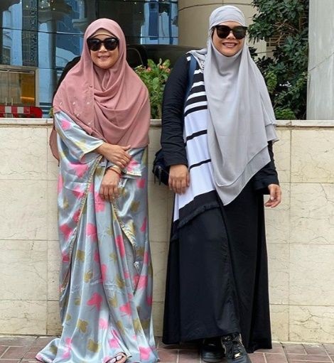 10 Potret Okky Lukman Bersama Keluarga di Tanah Suci, Makin Anggun