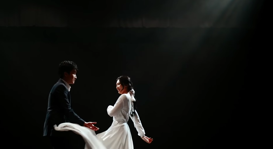 10 Prewed Manis Isyana Sarasvati dan Rayhan, Mesra Banget!