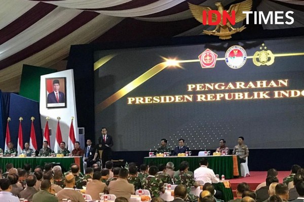Bela Prabowo, Jokowi: Kunjungan Pak Menhan Tak Hanya Jalan-jalan