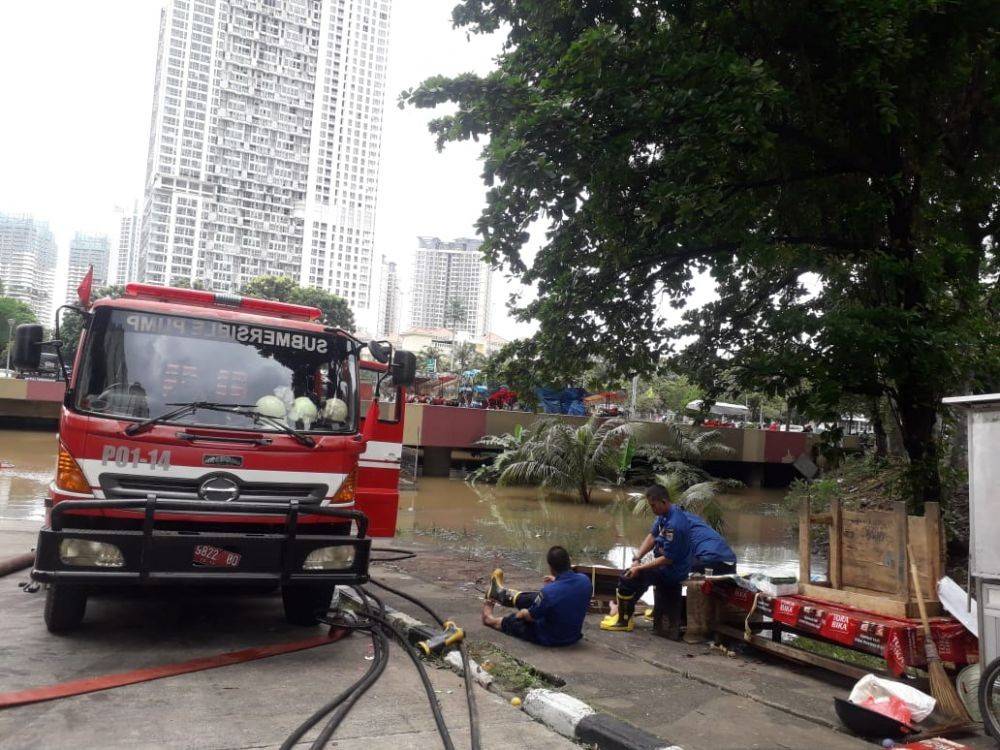 Pompa Air Underpass Kemayoran Mati, Banjir Masih Merendam Kawasan Itu