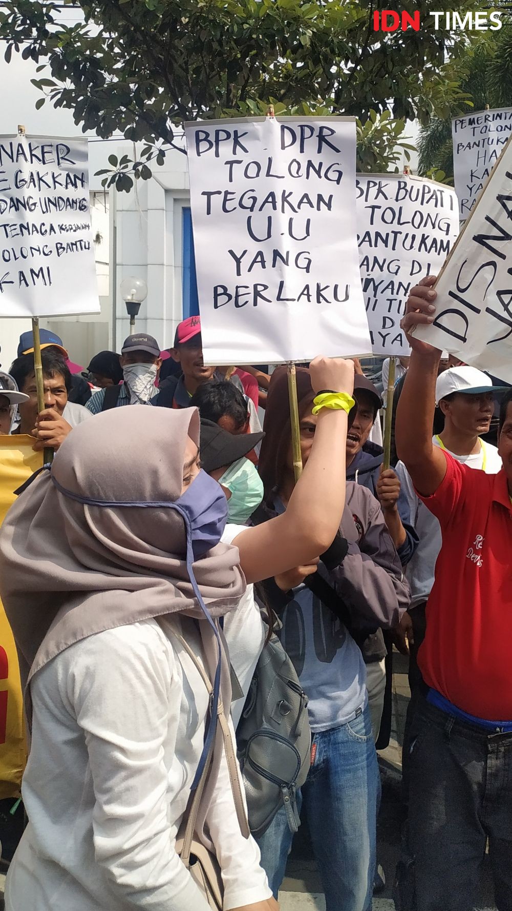 Mantan Karyawan Golf Lanud Sulaiman Bandung Geruduk Bank Fama