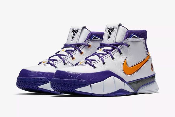 Gak Cuma Buat Basket, Ini 5 Sneakers Kobe Bryant yang Cocok Buat Gaya