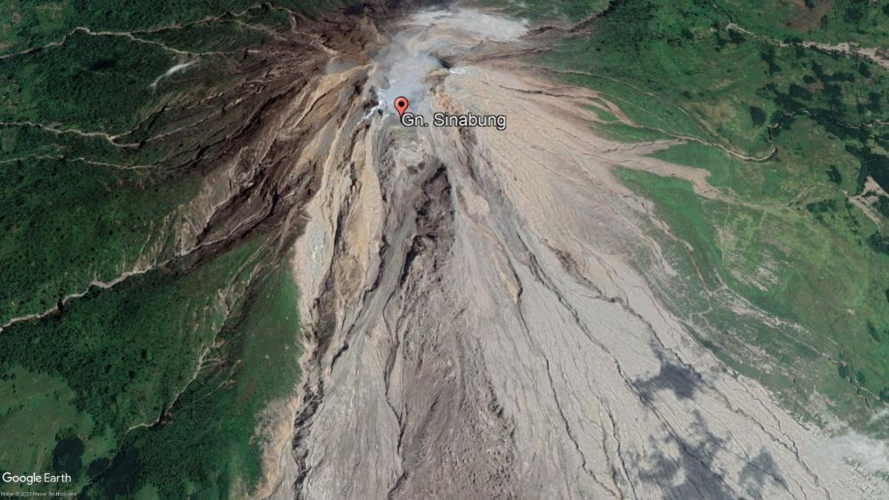 Erupsi Sinabung, 3 Kecamatan Diguyur Abu Vulkanik