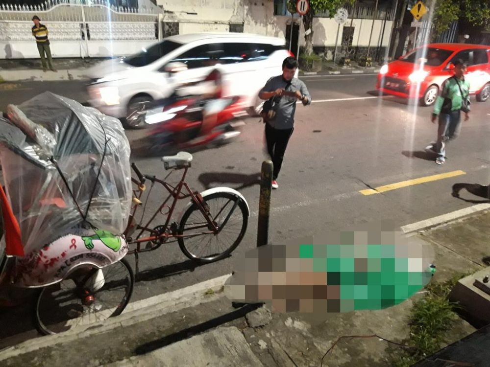 Tukang Becak Tewas Mendadak Usai Antar Penumpang