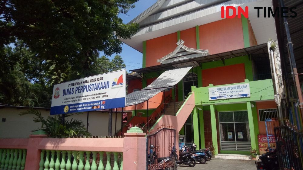 Perjuangan Sentuh Pustaka Membenahi Perpustakaan Sekolah di Makassar