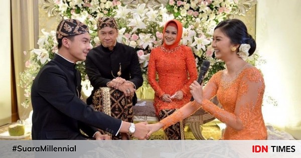 Dekorasi pengajian hingga siraman kevin liliana, indah bertabur bunga