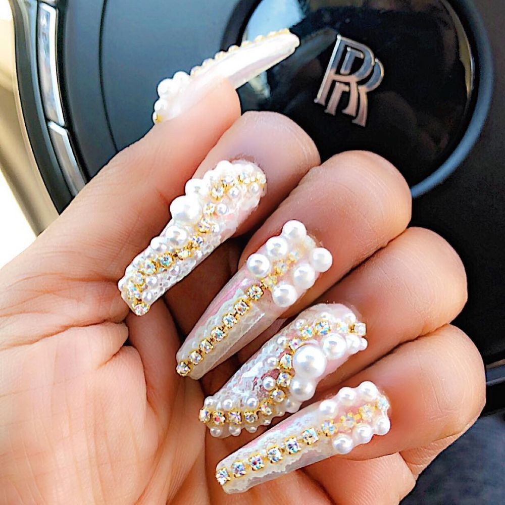 Langganan Artis Hollywood, Ini 9 Kreasi Nail Art ala Britney Tokyo