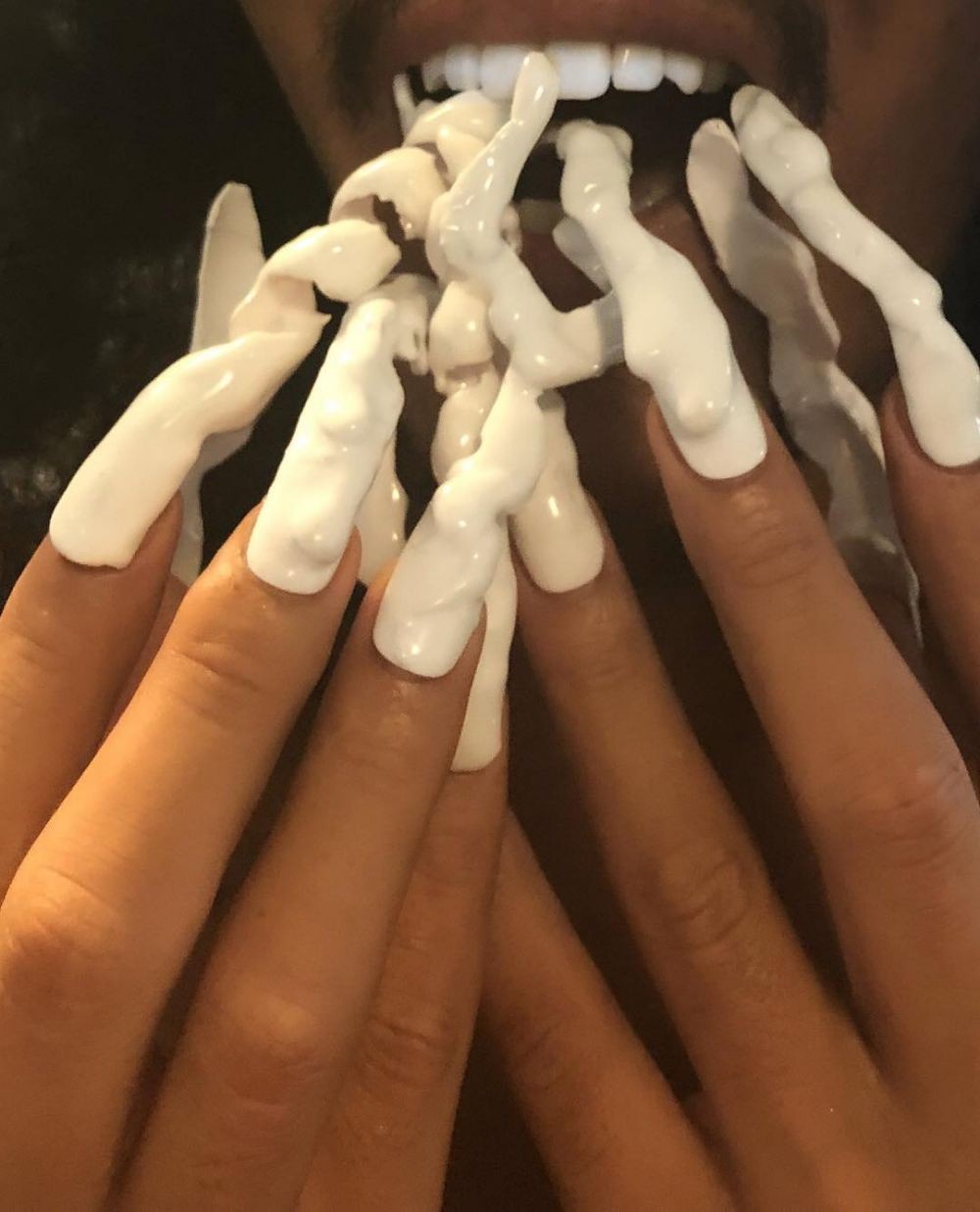 Langganan Artis Hollywood, Ini 9 Kreasi Nail Art ala Britney Tokyo