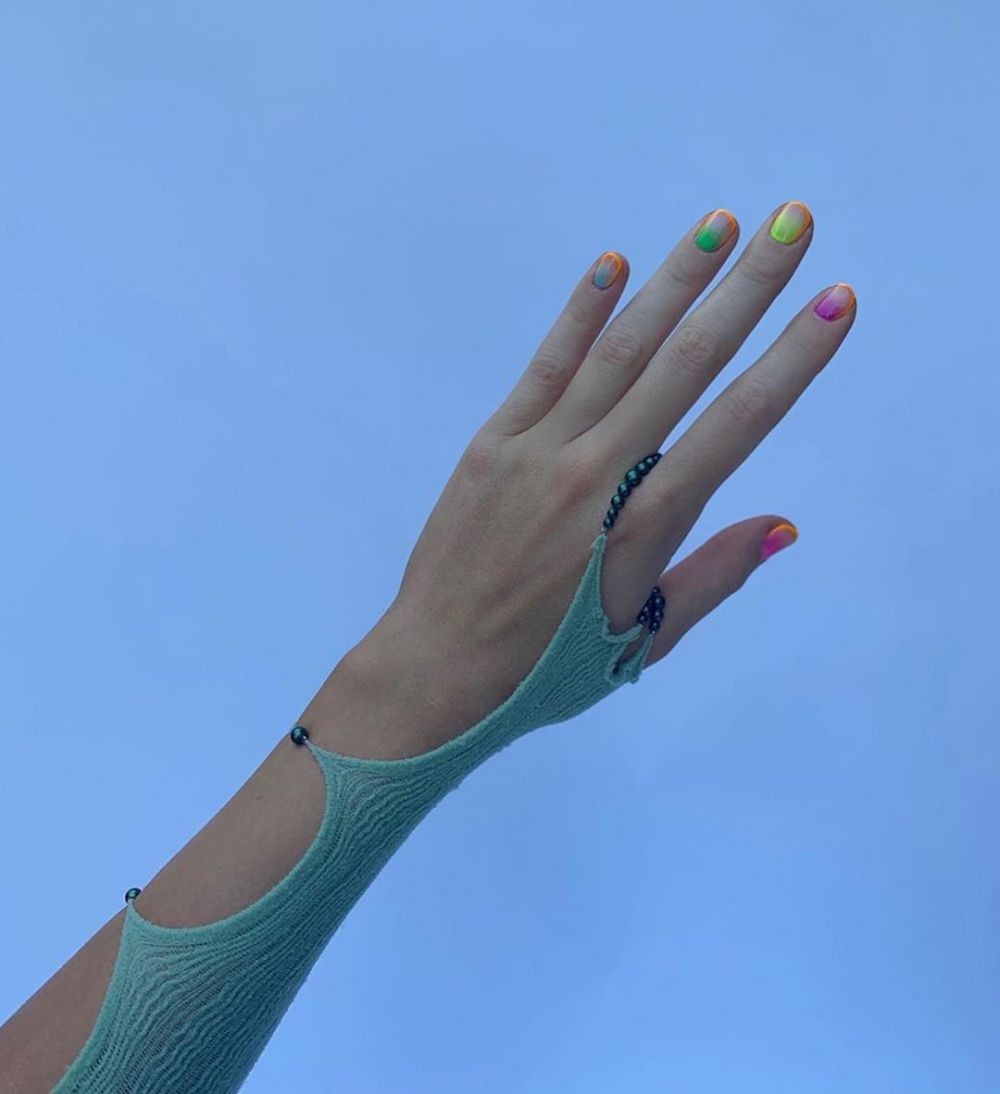 Langganan Artis Hollywood, Ini 9 Kreasi Nail Art ala Britney Tokyo