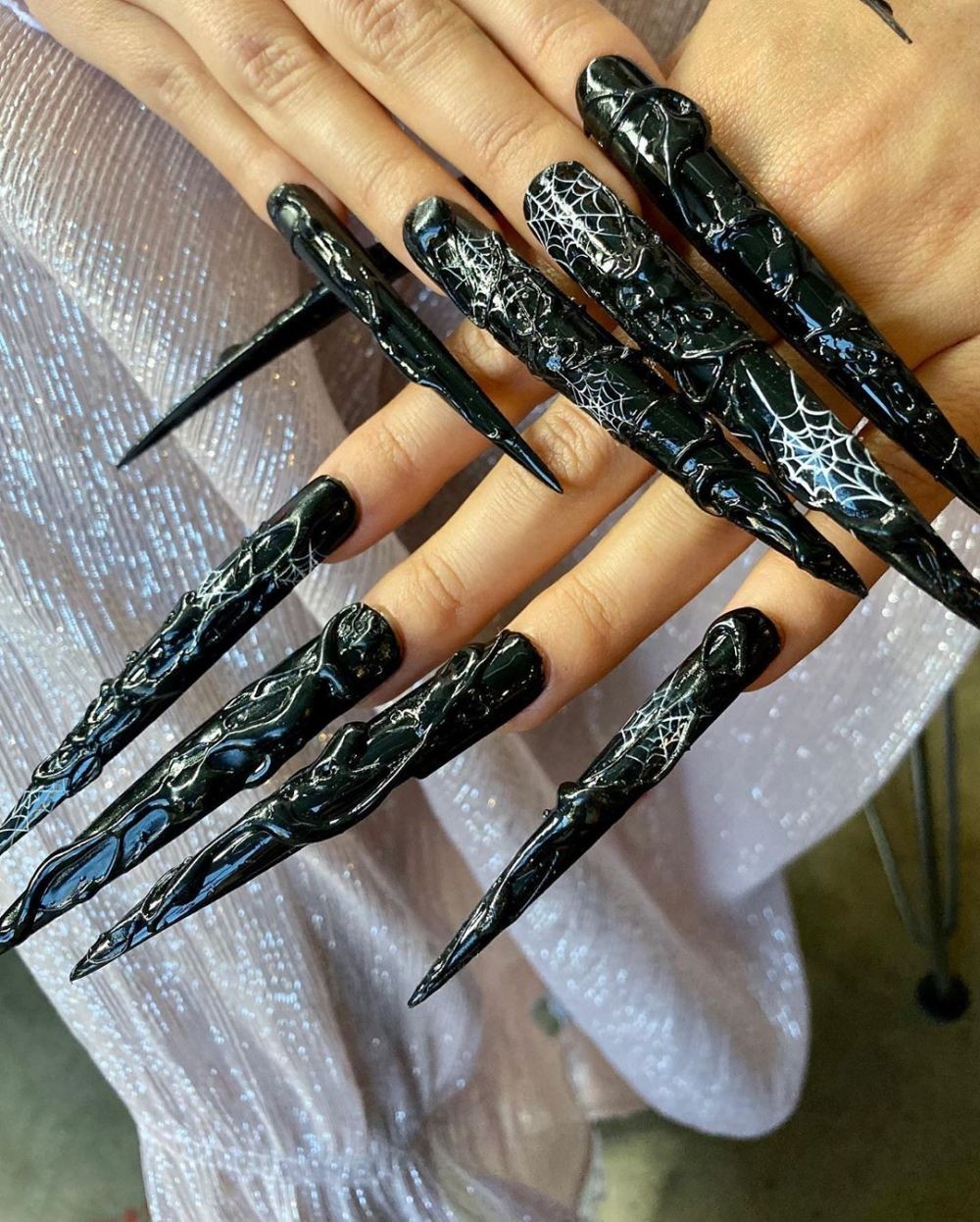 Langganan Artis Hollywood, Ini 9 Kreasi Nail Art ala Britney Tokyo