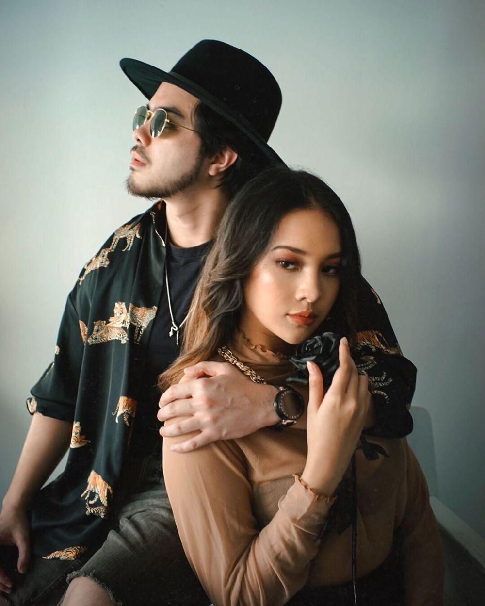 Selalu Romantis, 10 Potret Kebersamaan Anya Geraldine dan Ovi Rangkuti