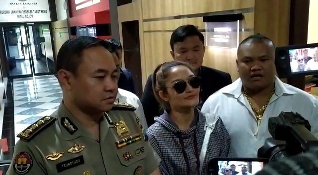Kasus MeMiles, Siti Badriah Mengaku Pernah Diminta Jadi Promotor
