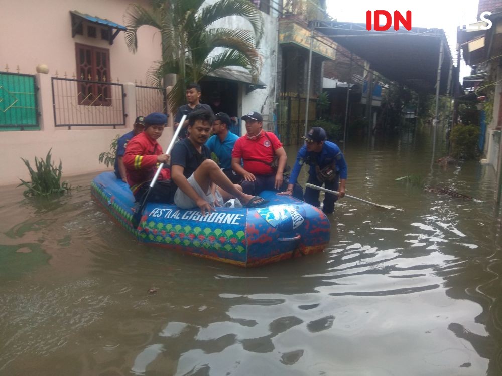 Ratusan Korban Banjir di Tangerang Enggan Dievakuasi