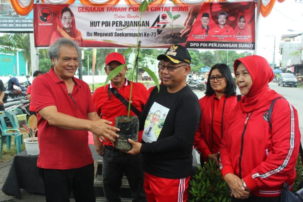 PDIP Sumut Tanam 5 Ribu Pohon, Akhyar: Bikin Medan Cantik