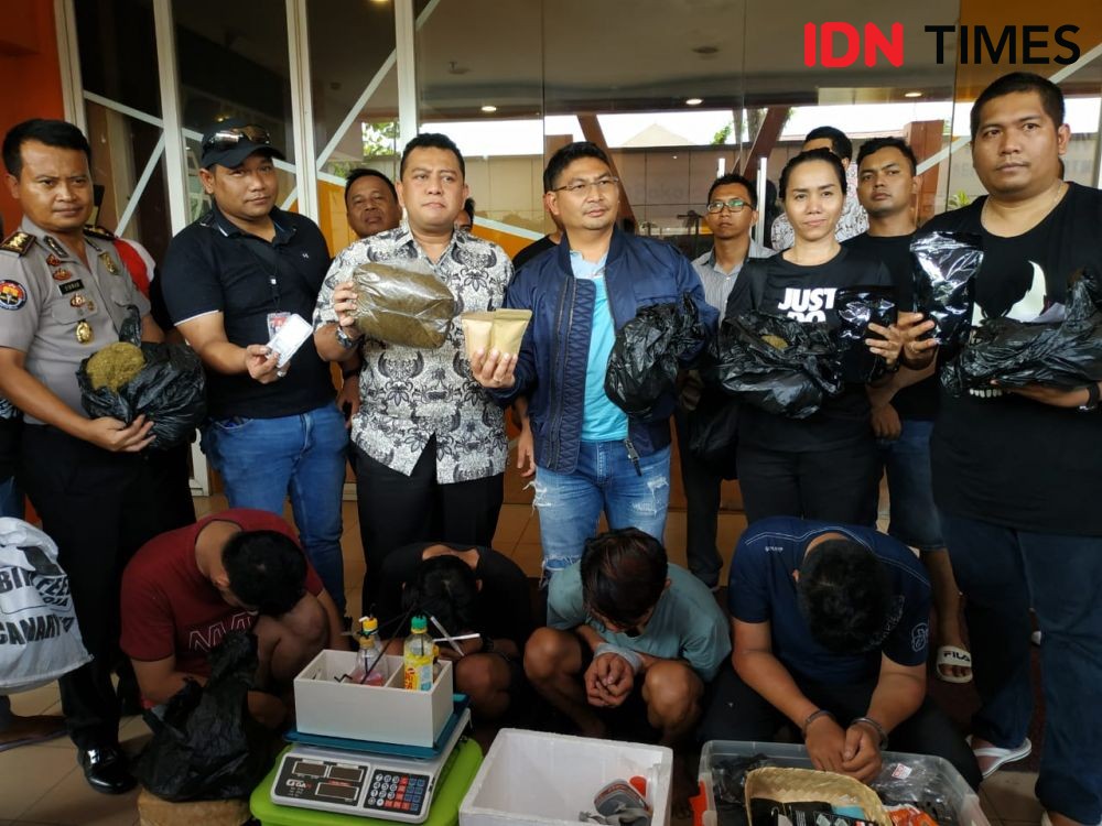 Pabrik Ganja Sintetis di Apartemen Surabaya Digerebek Polisi